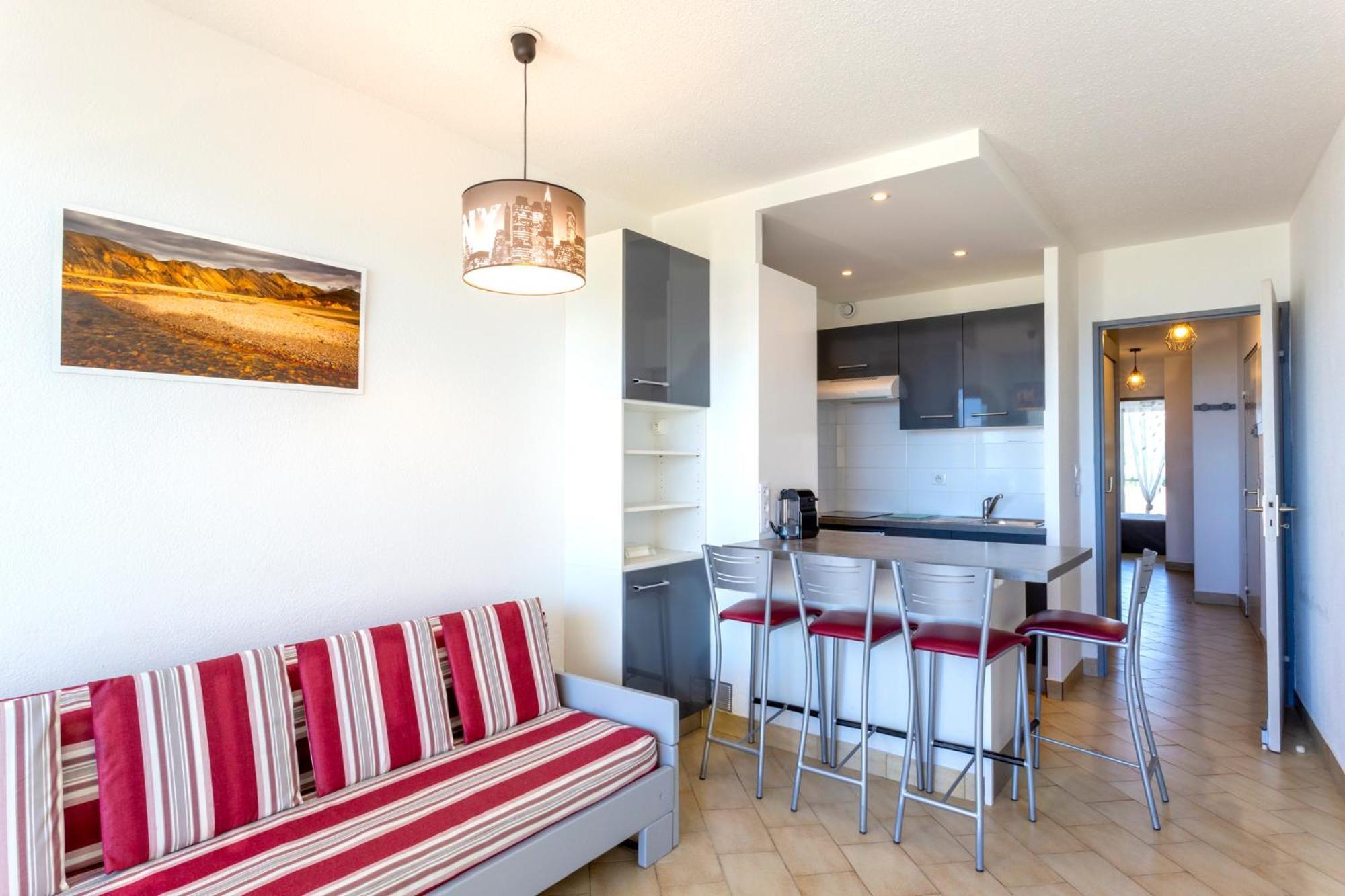 Chez Fabienne - Superbe Appartement Avec Vue Sur La Mer Et Parking La Grande Motte Luaran gambar